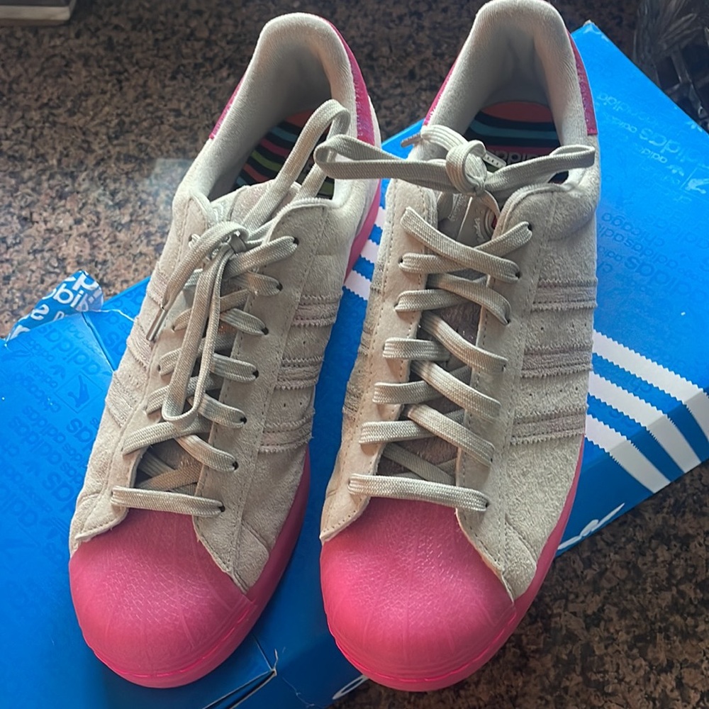 Superstar ASW VIC adidas tennis shoes